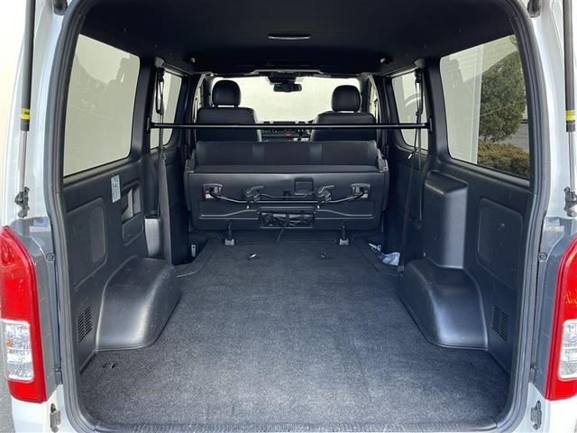 ハイエースバン スーパーGL ダークプライムII 4WD 衝突被害軽減システム 両側電動スライド LEDヘッドランプ ディーゼル(27枚目)