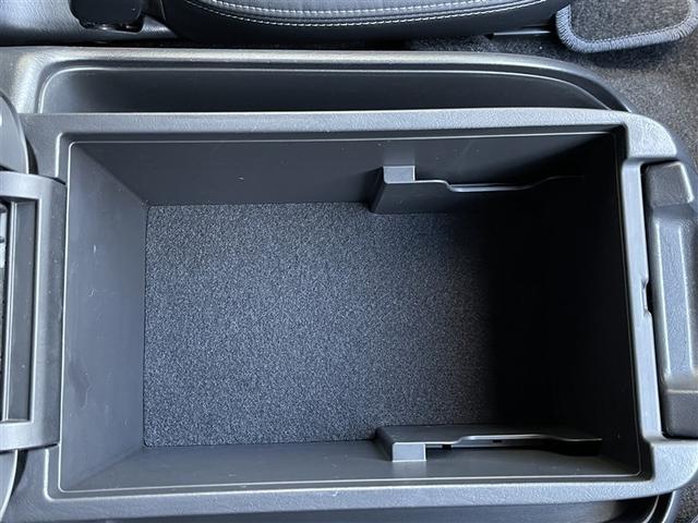 ハイエースバン スーパーGL ダークプライムII 4WD 衝突被害軽減システム 両側電動スライド LEDヘッドランプ ディーゼル(31枚目)