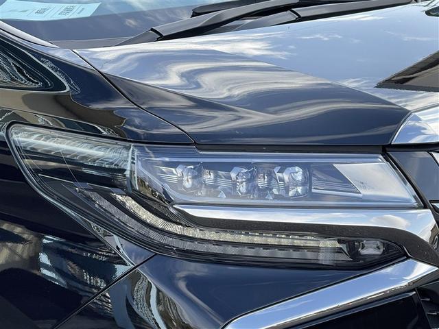 アルファード ２．５Ｓ　タイプゴールドＩＩ　フルセグ　メモリーナビ　ＤＶＤ再生　ミュージックプレイヤー接続可　後席モニター　バックカメラ　衝突被害軽減システム　ＥＴＣ　両側電動スライド　ＬＥＤヘッドランプ　乗車定員７人　３列シート（4枚目）