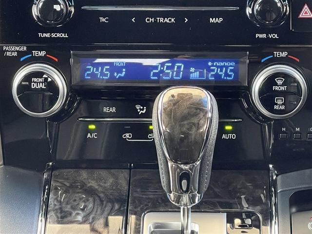 アルファード ２．５Ｓ　タイプゴールドＩＩ　フルセグ　メモリーナビ　ＤＶＤ再生　ミュージックプレイヤー接続可　後席モニター　バックカメラ　衝突被害軽減システム　ＥＴＣ　両側電動スライド　ＬＥＤヘッドランプ　乗車定員７人　３列シート（16枚目）