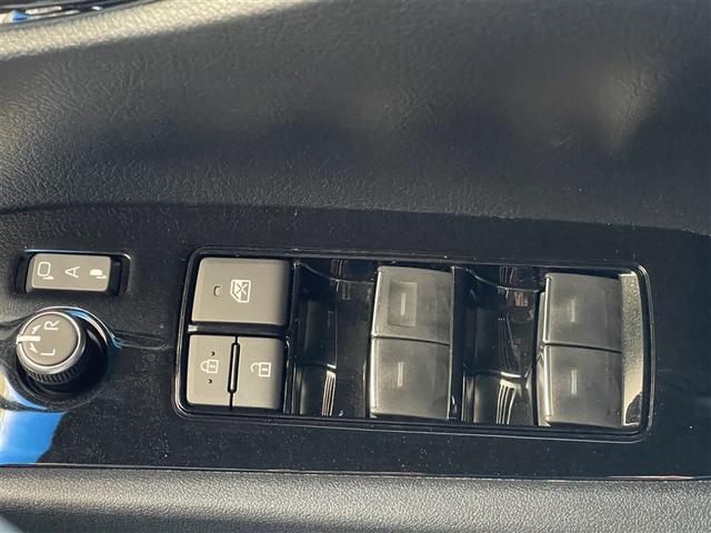 アルファード ２．５Ｓ　タイプゴールドＩＩ　フルセグ　メモリーナビ　ＤＶＤ再生　ミュージックプレイヤー接続可　後席モニター　バックカメラ　衝突被害軽減システム　ＥＴＣ　両側電動スライド　ＬＥＤヘッドランプ　乗車定員７人　３列シート（26枚目）