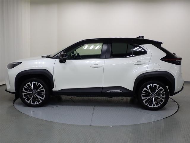 ヤリスクロス ハイブリッドＺ　４ＷＤ　フルセグ　メモリーナビ　ミュージックプレイヤー接続可　バックカメラ　衝突被害軽減システム　ＥＴＣ　ＬＥＤヘッドランプ（3枚目）