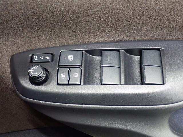 ヤリスクロス ハイブリッドＺ　４ＷＤ　フルセグ　メモリーナビ　ミュージックプレイヤー接続可　バックカメラ　衝突被害軽減システム　ＥＴＣ　ＬＥＤヘッドランプ（21枚目）