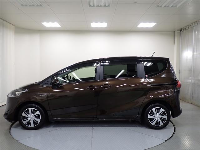 シエンタ ハイブリッドＧ　クエロ　フルセグ　メモリーナビ　バックカメラ　衝突被害軽減システム　ＥＴＣ　両側電動スライド　ＬＥＤヘッドランプ　乗車定員７人　３列シート　ワンオーナー　記録簿（3枚目）