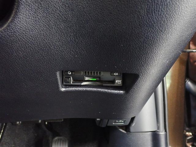 シエンタ ハイブリッドＧ　クエロ　フルセグ　メモリーナビ　バックカメラ　衝突被害軽減システム　ＥＴＣ　両側電動スライド　ＬＥＤヘッドランプ　乗車定員７人　３列シート　ワンオーナー　記録簿（18枚目）