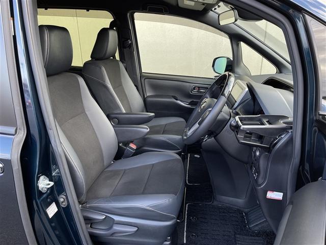 ノア Ｓｉ　ダブルバイビーＩＩＩ　フルセグ　メモリーナビ　バックカメラ　衝突被害軽減システム　ＥＴＣ　両側電動スライド　ＬＥＤヘッドランプ　乗車定員７人　３列シート　記録簿（21枚目）