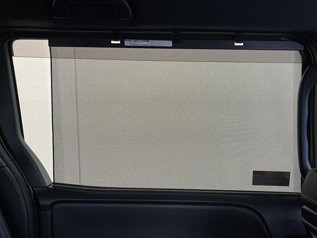 ノア Ｓｉ　ダブルバイビーＩＩＩ　フルセグ　メモリーナビ　バックカメラ　衝突被害軽減システム　ＥＴＣ　両側電動スライド　ＬＥＤヘッドランプ　乗車定員７人　３列シート　記録簿（32枚目）