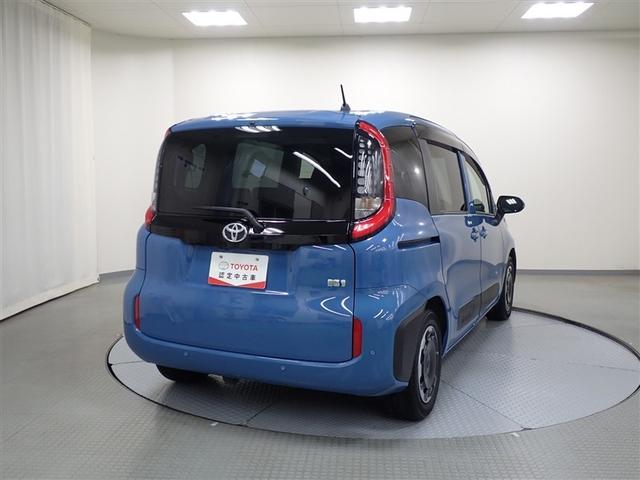 シエンタ ハイブリッドZ フルセグ メモリーナビ バックカメラ 衝突被害軽減システム ETC 両側電動スライド LEDヘッドランプ 乗車定員7人 3列シート(4枚目)