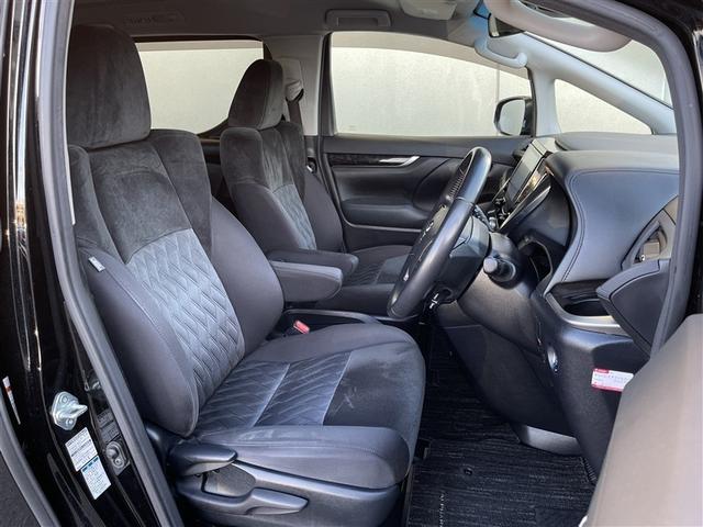 アルファード ２．５Ｓ　４ＷＤ　フルセグ　メモリーナビ　ミュージックプレイヤー接続可　バックカメラ　衝突被害軽減システム　ＥＴＣ　両側電動スライド　ＬＥＤヘッドランプ　乗車定員８人　３列シート　フルエアロ　記録簿（26枚目）