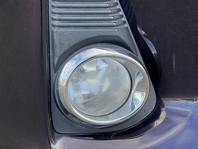 ノア Ｓｉ　４ＷＤ　フルセグ　メモリーナビ　ＤＶＤ再生　バックカメラ　ＥＴＣ　電動スライドドア　ＬＥＤヘッドランプ　乗車定員７人　３列シート　ワンオーナー　記録簿　アイドリングストップ（5枚目）