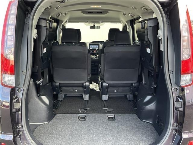 ノア Ｓｉ　４ＷＤ　フルセグ　メモリーナビ　ＤＶＤ再生　バックカメラ　ＥＴＣ　電動スライドドア　ＬＥＤヘッドランプ　乗車定員７人　３列シート　ワンオーナー　記録簿　アイドリングストップ（24枚目）