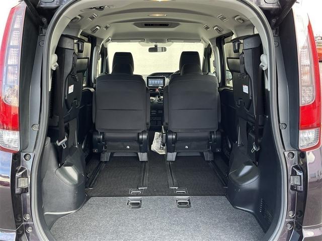 ノア Ｓｉ　４ＷＤ　フルセグ　メモリーナビ　ＤＶＤ再生　バックカメラ　ＥＴＣ　電動スライドドア　ＬＥＤヘッドランプ　乗車定員７人　３列シート　ワンオーナー　記録簿　アイドリングストップ（25枚目）