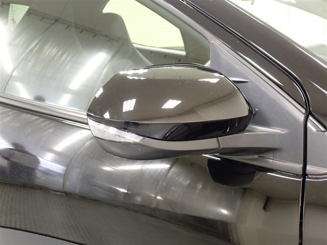 ヤリス Ｘ　４ＷＤ　メモリーナビ　バックカメラ　衝突被害軽減システム　ＥＴＣ（6枚目）