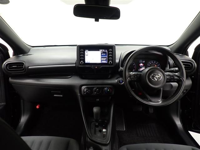 ヤリス Ｘ　４ＷＤ　メモリーナビ　バックカメラ　衝突被害軽減システム　ＥＴＣ（7枚目）