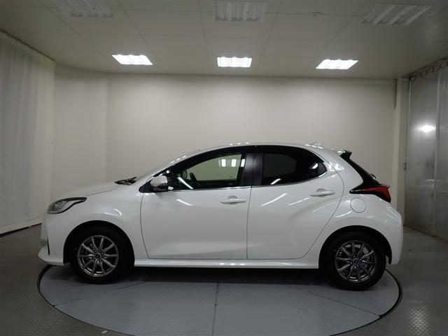 ヤリス ハイブリッドＺ　メモリーナビ　バックカメラ　衝突被害軽減システム　ＬＥＤヘッドランプ　記録簿（3枚目）