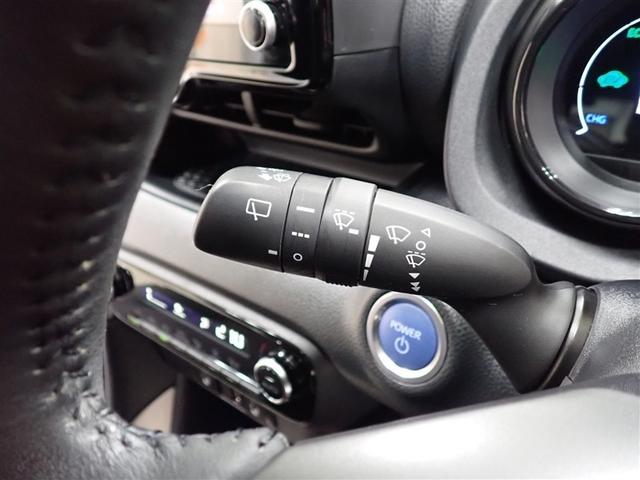 ヤリス ハイブリッドＺ　メモリーナビ　バックカメラ　衝突被害軽減システム　ＬＥＤヘッドランプ　記録簿（12枚目）