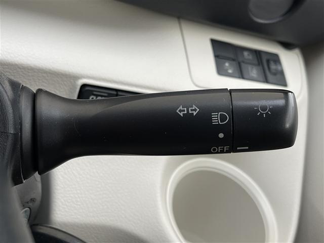 シエンタ X フルセグ メモリーナビ バックカメラ 衝突被害軽減システム 電動スライドドア 乗車定員7人 3列シート 記録簿(12枚目)