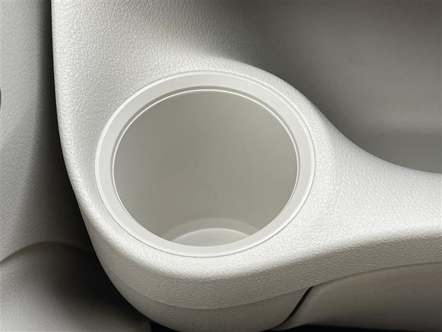 シエンタ X フルセグ メモリーナビ バックカメラ 衝突被害軽減システム 電動スライドドア 乗車定員7人 3列シート 記録簿(29枚目)