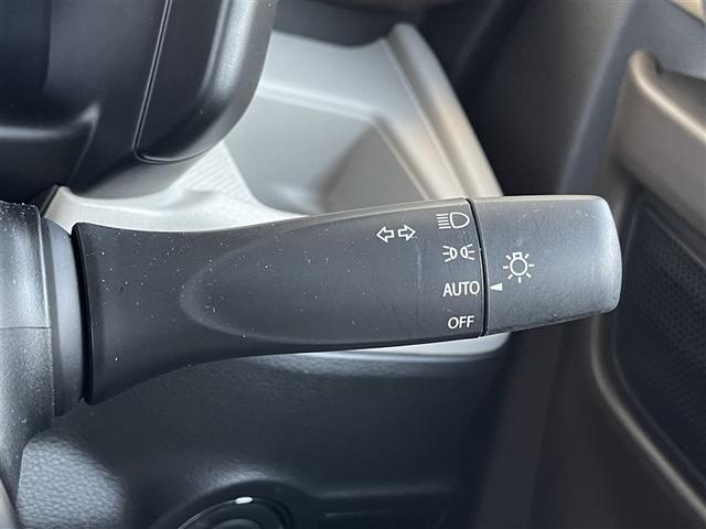 スペーシア ハイブリッドＧ　４ＷＤ　ワンセグ　メモリーナビ　バックカメラ　衝突被害軽減システム　ＥＴＣ　ＬＥＤヘッドランプ　アイドリングストップ（11枚目）