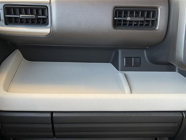 スペーシア ハイブリッドＧ　４ＷＤ　ワンセグ　メモリーナビ　バックカメラ　衝突被害軽減システム　ＥＴＣ　ＬＥＤヘッドランプ　アイドリングストップ（25枚目）