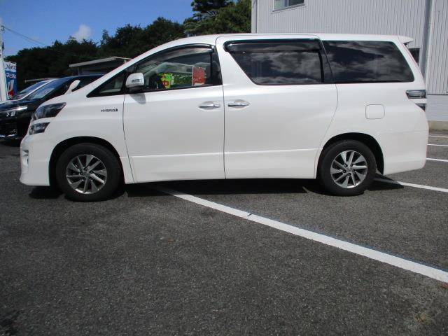 ZR Gエディション サンルーフ 4WD フルセグ DVDナビ DVD再生 ミュージックプレイヤー接続可 後席モニター バックカメラ ETC 両側電動スライド LEDヘッドランプ 乗車定員7人 3列シート 記録簿(2枚目)