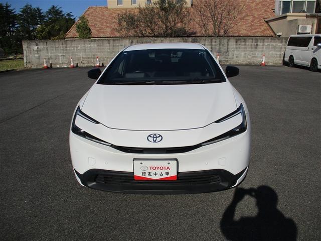 プリウス Ｘ　４ＷＤ　フルセグ　メモリーナビ　ＤＶＤ再生　バックカメラ　衝突被害軽減システム　ＥＴＣ　ドラレコ　ＬＥＤヘッドランプ　ワンオーナー　記録簿（2枚目）