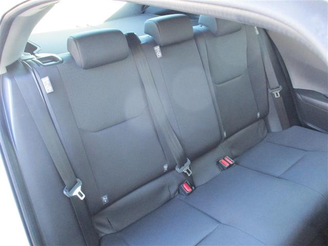 プリウス Ｘ　４ＷＤ　フルセグ　メモリーナビ　ＤＶＤ再生　バックカメラ　衝突被害軽減システム　ＥＴＣ　ドラレコ　ＬＥＤヘッドランプ　ワンオーナー　記録簿（11枚目）