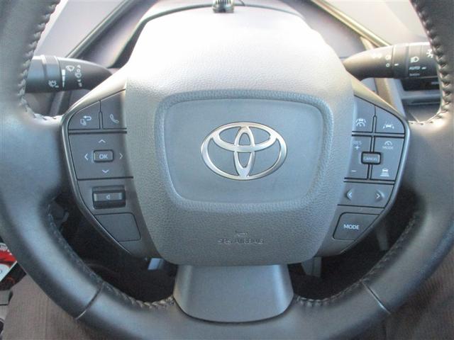 プリウス Ｘ　４ＷＤ　フルセグ　メモリーナビ　ＤＶＤ再生　バックカメラ　衝突被害軽減システム　ＥＴＣ　ドラレコ　ＬＥＤヘッドランプ　ワンオーナー　記録簿（14枚目）