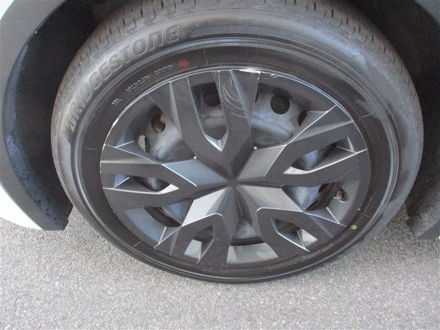 プリウス Ｘ　４ＷＤ　フルセグ　メモリーナビ　ＤＶＤ再生　バックカメラ　衝突被害軽減システム　ＥＴＣ　ドラレコ　ＬＥＤヘッドランプ　ワンオーナー　記録簿（28枚目）