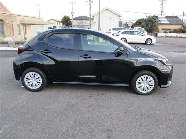 ヤリス ハイブリッドX 4WD バックカメラ 衝突被害軽減システム ETC ワンオーナー 記録簿(4枚目)