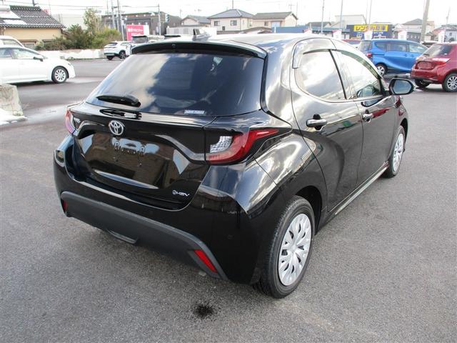 ヤリス ハイブリッドX 4WD バックカメラ 衝突被害軽減システム ETC ワンオーナー 記録簿(5枚目)