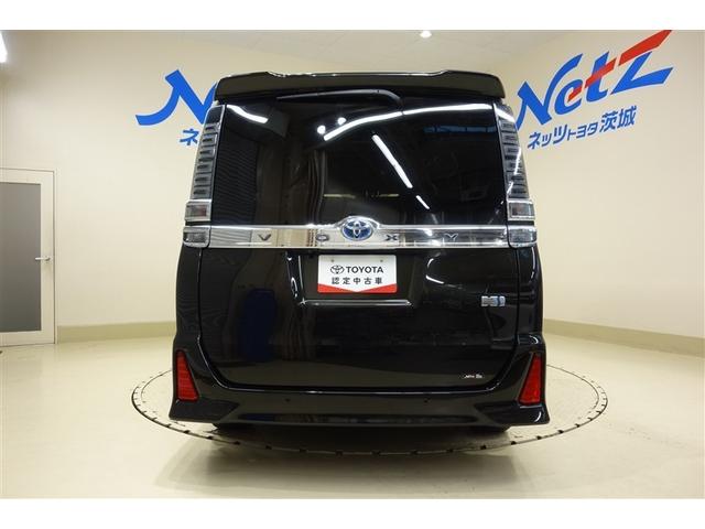 ヴォクシー ハイブリッドＺＳ　煌ＩＩＩ　１０型純正ナビ　フルセグＴＶ　ブルートゥース　ＤＶＤ再生　後席モニター　リヤカメラ　ＥＴＣ　スマートキー　シートヒーター　クルーズコントロール　ＬＥＤライト　両側電動ドア　セーフティセンス　アルミ（8枚目）