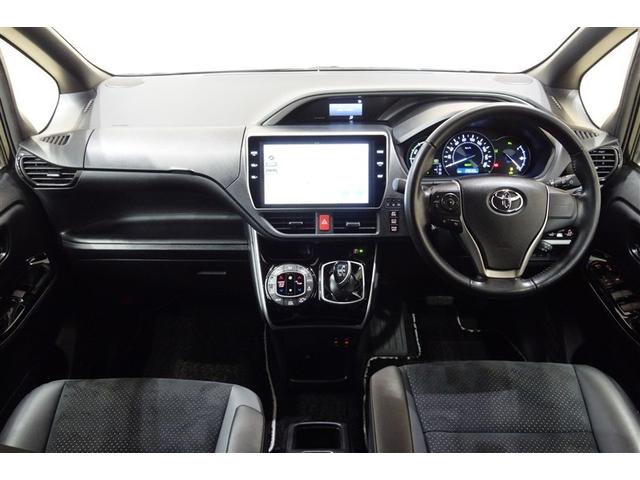 ヴォクシー ハイブリッドＺＳ　煌ＩＩＩ　１０型純正ナビ　フルセグＴＶ　ブルートゥース　ＤＶＤ再生　後席モニター　リヤカメラ　ＥＴＣ　スマートキー　シートヒーター　クルーズコントロール　ＬＥＤライト　両側電動ドア　セーフティセンス　アルミ（11枚目）