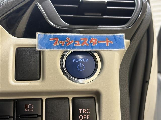 ノア ハイブリッドＳｉ　ダブルバイビーＩＩＩ　９型純正ナビ　フルセグＴＶ　ブルートゥース　ＤＶＤ再生　後席モニター　リヤカメラ　ＥＴＣ　スマートキー　シートヒーター　クルーズコントロール　ＬＥＤライト　両側電動ドア　セーフティセンス　アルミ（21枚目）