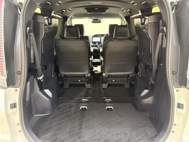 ノア ハイブリッドＳｉ　ダブルバイビーＩＩＩ　９型純正ナビ　フルセグＴＶ　ブルートゥース　ＤＶＤ再生　後席モニター　リヤカメラ　ＥＴＣ　スマートキー　シートヒーター　クルーズコントロール　ＬＥＤライト　両側電動ドア　セーフティセンス　アルミ（34枚目）