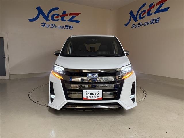 ノア ハイブリッドＳｉ　ダブルバイビーＩＩＩ　９型純正ナビ　フルセグＴＶ　ブルートゥース　ＤＶＤ再生　後席モニター　リヤカメラ　ＥＴＣ　スマートキー　シートヒーター　クルーズコントロール　ＬＥＤライト　両側電動ドア　セーフティセンス　アルミ（37枚目）