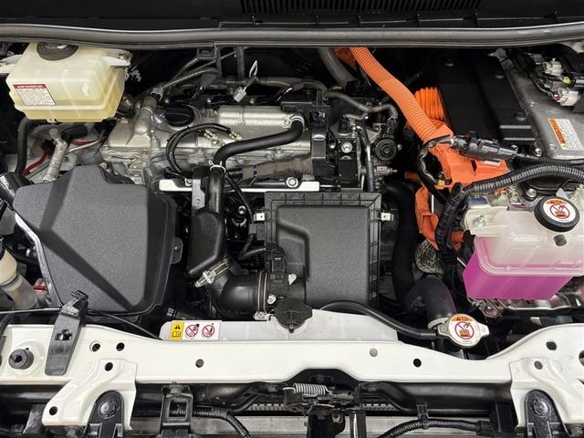 ノア ハイブリッドＳｉ　ダブルバイビーＩＩＩ　９型純正ナビ　フルセグＴＶ　ブルートゥース　ＤＶＤ再生　後席モニター　リヤカメラ　ＥＴＣ　スマートキー　シートヒーター　クルーズコントロール　ＬＥＤライト　両側電動ドア　セーフティセンス　アルミ（39枚目）