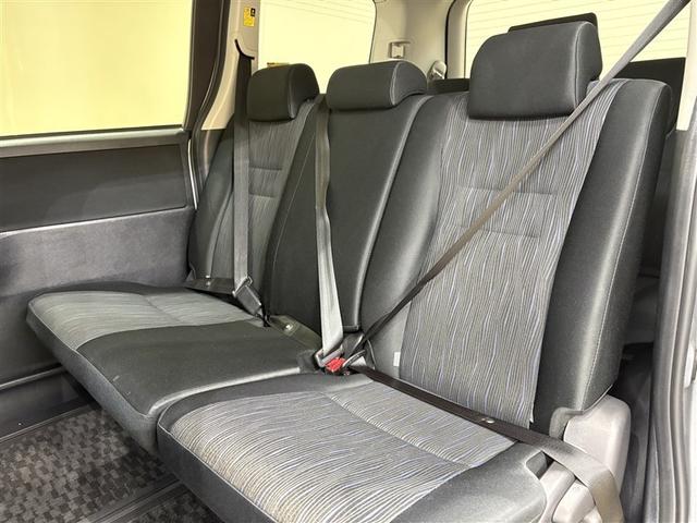 ヴォクシー ＺＳ　煌　両側パワースライドＤ　エアバック　セキュリティ　助手席エアバック　定期点検記録簿　インテリキー　寒冷地仕様　ダブルエアコン　エアコン　パワーステアリング　ナビＴＶ　パワーウィンドウ　ＨＤＤナビ　ＡＢＳ（24枚目）