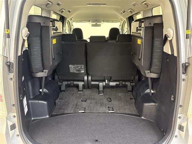 ヴォクシー ＺＳ　煌　両側パワースライドＤ　エアバック　セキュリティ　助手席エアバック　定期点検記録簿　インテリキー　寒冷地仕様　ダブルエアコン　エアコン　パワーステアリング　ナビＴＶ　パワーウィンドウ　ＨＤＤナビ　ＡＢＳ（28枚目）