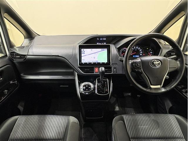 ヴォクシー ＺＳ　煌ＩＩ　スマートキー・プッシュスタート　バックガイドモニター　セキュリティアラーム　両側パワスラドア　１オーナー　ＥＴＣ車載器　地デジテレビ　記録簿付き　ＶＳＣ　ＬＥＤライト　助手席エアバック　ＡＣ　パワステ（12枚目）