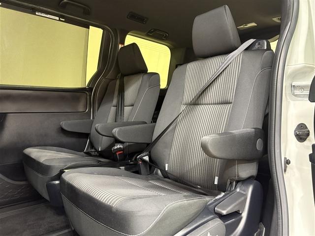 ヴォクシー ＺＳ　煌ＩＩ　スマートキー・プッシュスタート　バックガイドモニター　セキュリティアラーム　両側パワスラドア　１オーナー　ＥＴＣ車載器　地デジテレビ　記録簿付き　ＶＳＣ　ＬＥＤライト　助手席エアバック　ＡＣ　パワステ（32枚目）