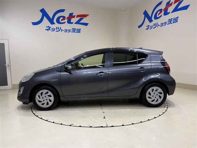 アクア Ｓ　純正ナビ　フルセグＴＶ　ブルートゥース　ＤＶＤ再生　リヤカメラ　ＥＴＣ　スマートキー＆プッシュスタート　オートエアコン　パワーステアリング　パワーウィンドウ　デュアルエアバッグ　ロングラン保証（10枚目）