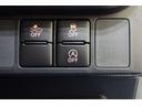 アイドリングストップ機能がついているので、停車時にエンジンを止めて燃料消費を抑えます。燃料高騰の時代に嬉しい装備ですね♪