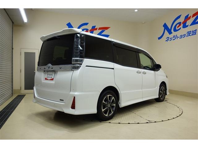 ヴォクシー ＺＳ　煌ＩＩＩ　９型純正ナビ　フルセグＴＶ　ブルートゥース　ＤＶＤ再生　後席モニター　リヤカメラ　ＥＴＣ　ドライブレコーダー　スマートキー　クルーズコントロール　ＬＥＤライト　両側電動ドア　セーフティセンス　アルミ（7枚目）