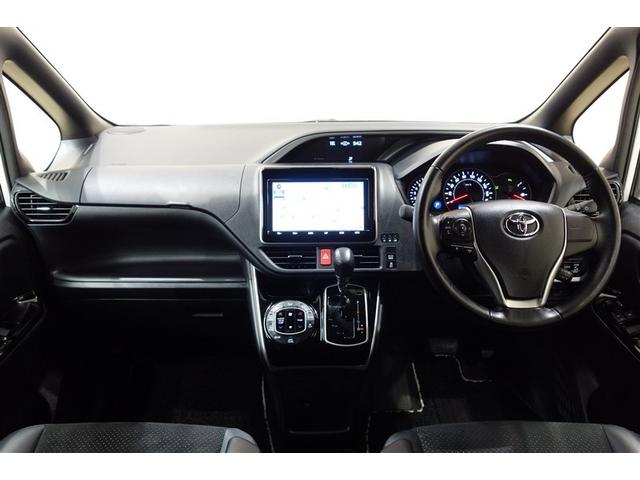 ヴォクシー ＺＳ　煌ＩＩＩ　９型純正ナビ　フルセグＴＶ　ブルートゥース　ＤＶＤ再生　後席モニター　リヤカメラ　ＥＴＣ　ドライブレコーダー　スマートキー　クルーズコントロール　ＬＥＤライト　両側電動ドア　セーフティセンス　アルミ（11枚目）