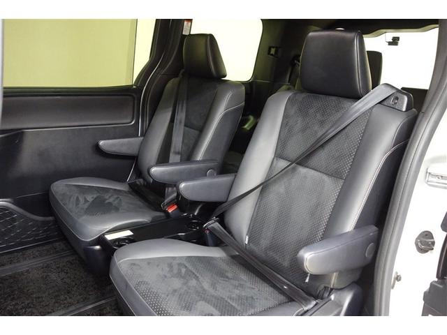 ヴォクシー ＺＳ　煌ＩＩＩ　９型純正ナビ　フルセグＴＶ　ブルートゥース　ＤＶＤ再生　後席モニター　リヤカメラ　ＥＴＣ　ドライブレコーダー　スマートキー　クルーズコントロール　ＬＥＤライト　両側電動ドア　セーフティセンス　アルミ（28枚目）