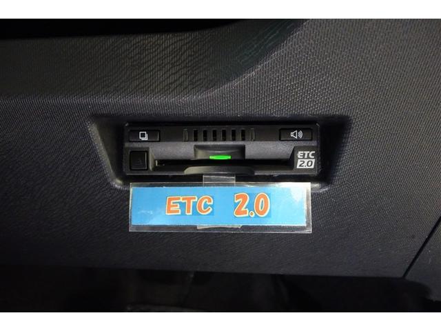 アクア クロスオーバー 純正ナビ フルセグTV ブルートゥース DVD再生 リヤカメラ ETC スマートキー&プッシュスタート オートエアコン パワーステアリング パワーウインドウ LEDライト セーフティセンス アルミ(16枚目)