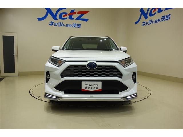 ＲＡＶ４ ハイブリッドＧ　フルエアロ　９型純正ナビ　フルセグＴＶ　ブルートゥース　ＤＶＤ再生　リヤカメラ　ＥＴＣ　ドライブレコーダー　シートヒーター　クルーズコントロール　ＬＥＤライト　電動バックドア　セーフティセンス　アルミ（4枚目）