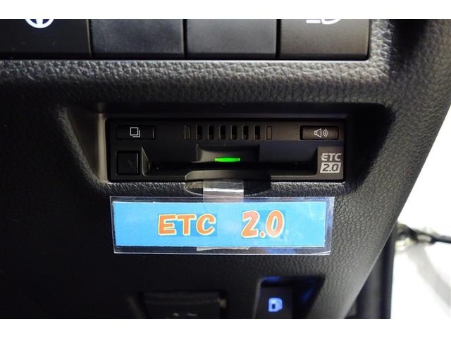 ＲＡＶ４ ハイブリッドＧ　フルエアロ　９型純正ナビ　フルセグＴＶ　ブルートゥース　ＤＶＤ再生　リヤカメラ　ＥＴＣ　ドライブレコーダー　シートヒーター　クルーズコントロール　ＬＥＤライト　電動バックドア　セーフティセンス　アルミ（16枚目）