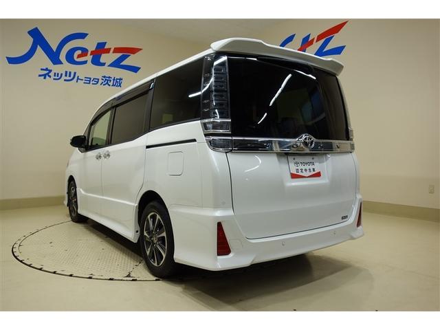 ヴォクシー ＺＳ　煌ＩＩＩ　９型純正ナビ　フルセグＴＶ　ブルートゥース　ＤＶＤ再生　後席モニター　リヤカメラ　ＥＴＣ　スマートキー　オートエアコン　クルーズコントロール　ＬＥＤライト　両側電動ドア　セーフティセンス　アルミ（9枚目）